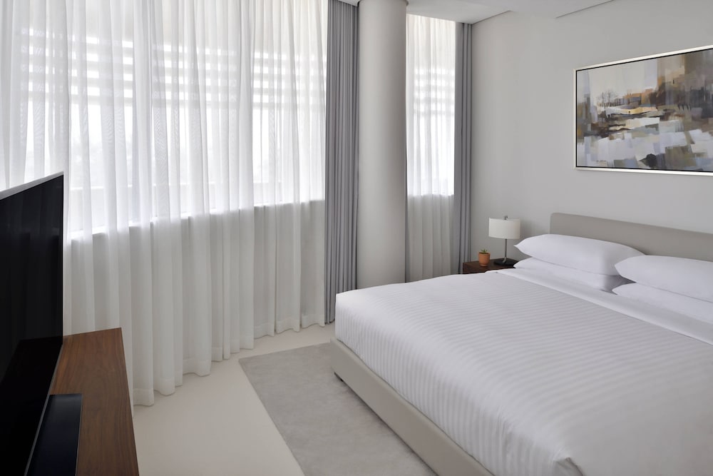 الحي الدبلوماسي الرياض - شقق ماريوت التنفيذية(Riyadh Diplomatic Quarter - Marriott Executive Apartments) 14/68