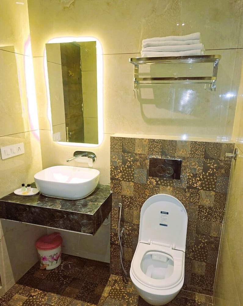 Hotel Gyan 24/27