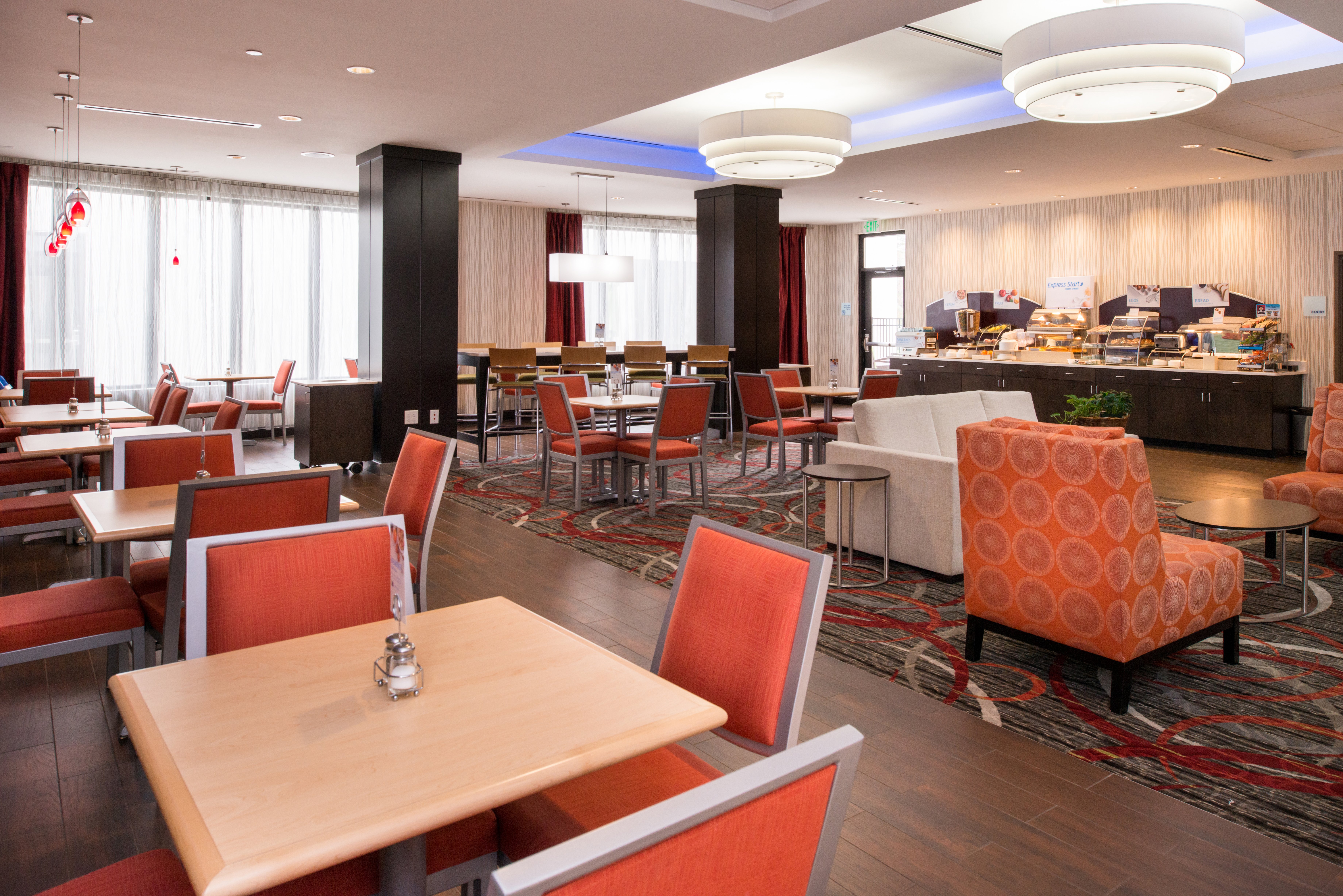 Holiday Inn Express Suites Monroe 48/58