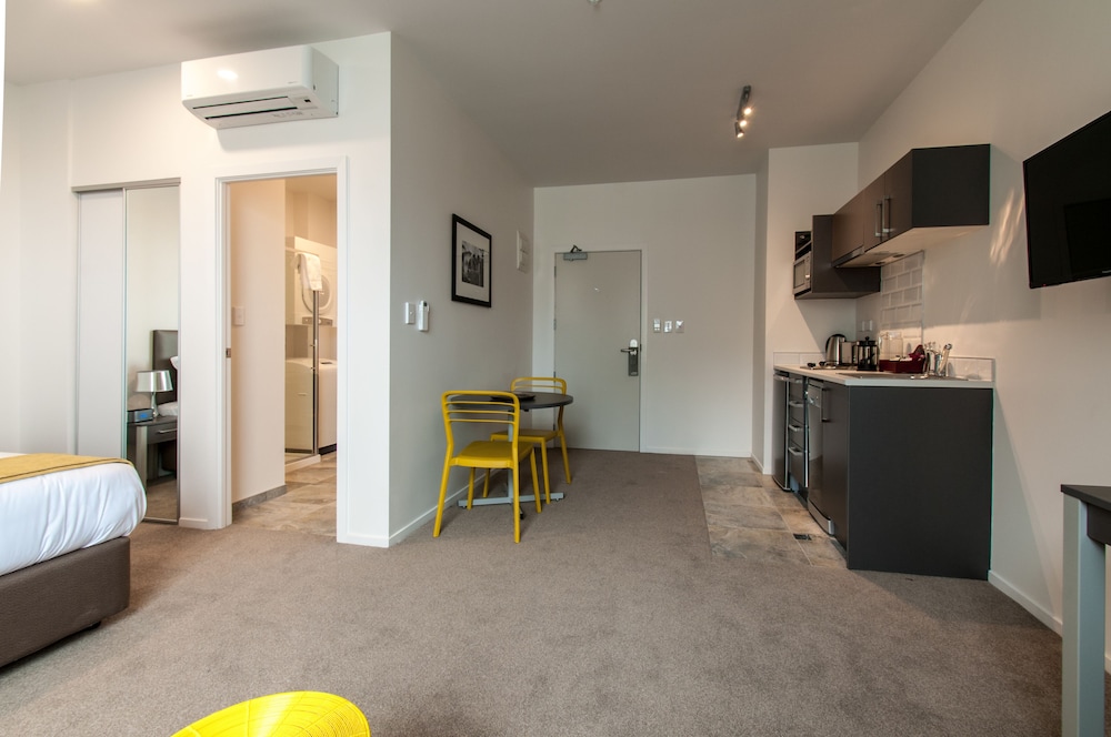 Quest On Thorndon 36/57