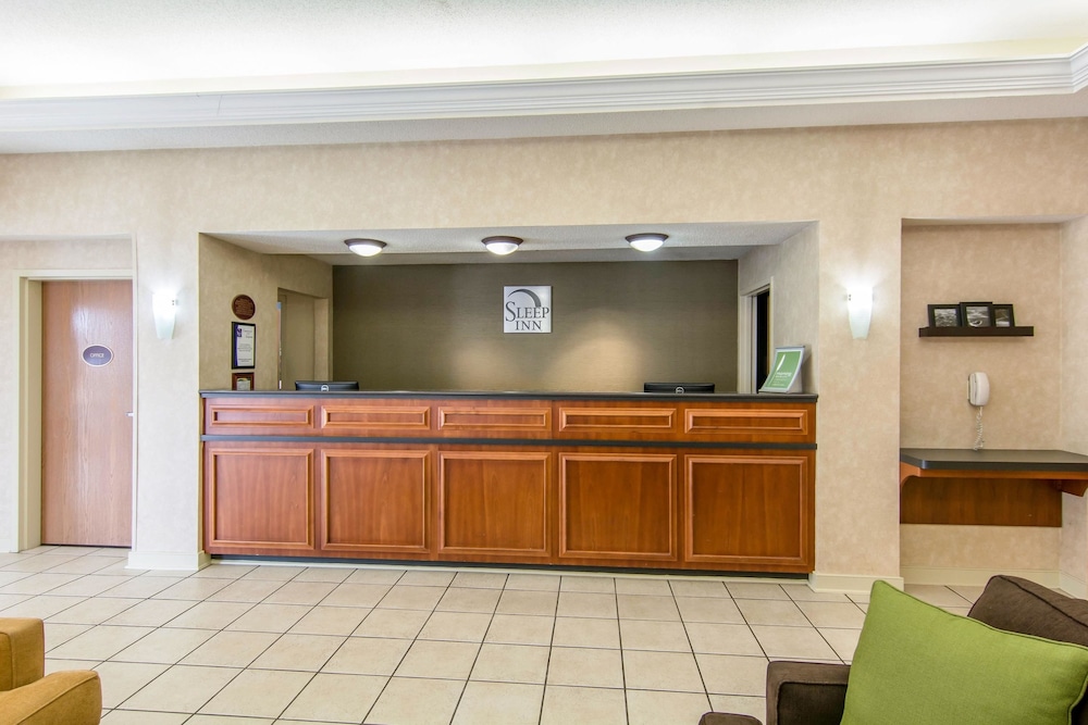 Spark by Hilton Fredericksburg Southpoint 9/38