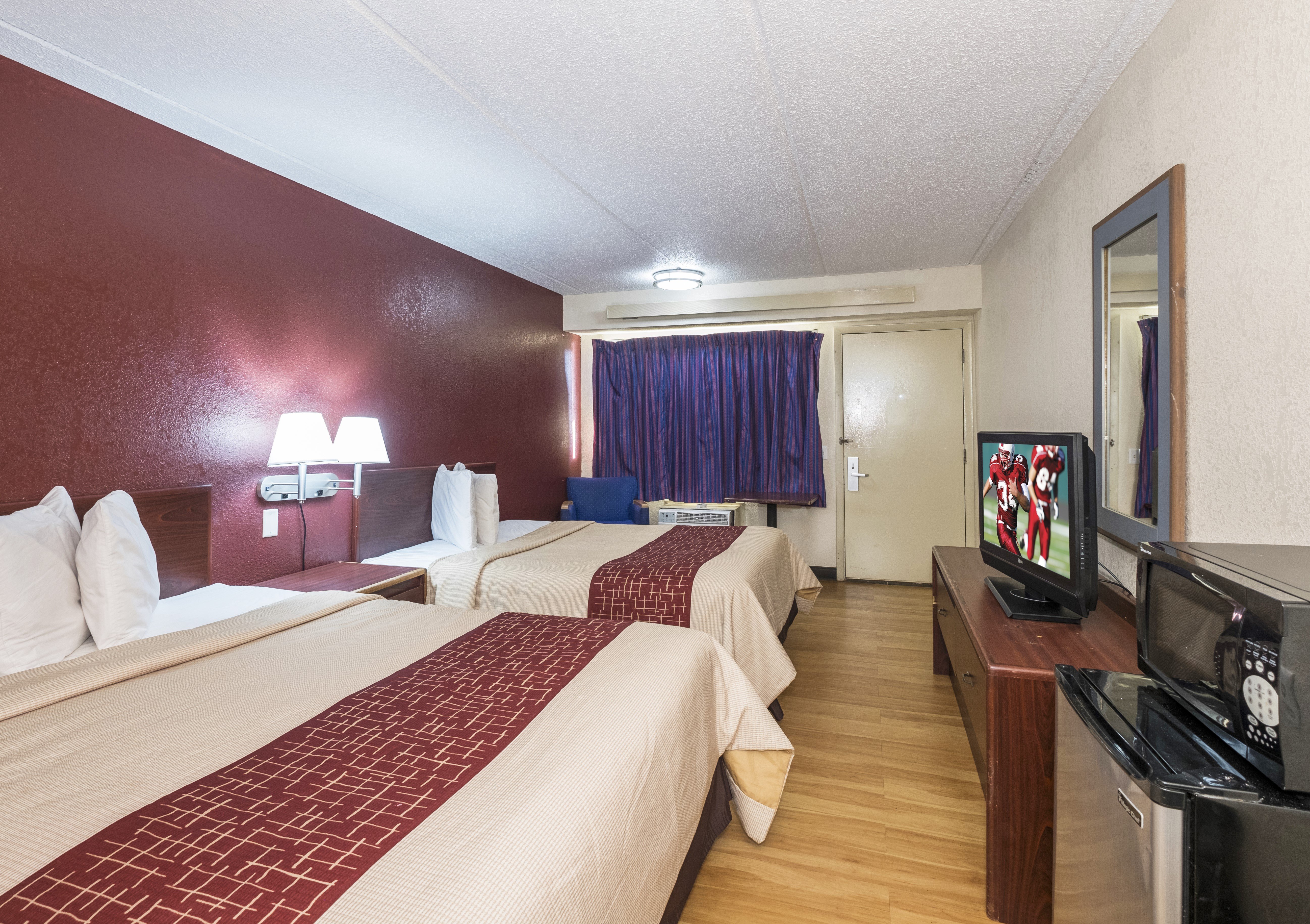 DELUXE, 2 QUEEN BEDS