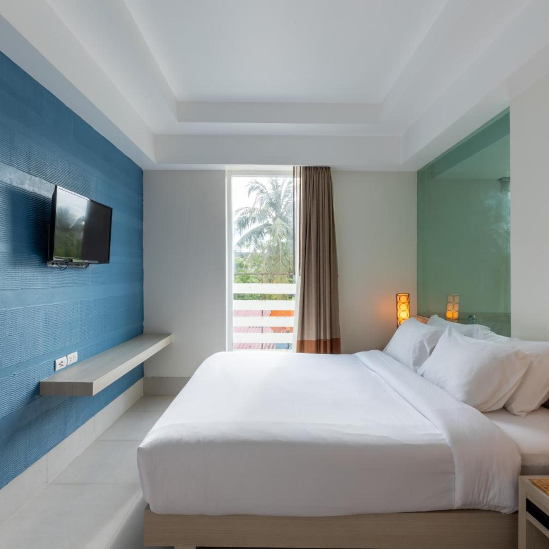 Moon Deck Suite