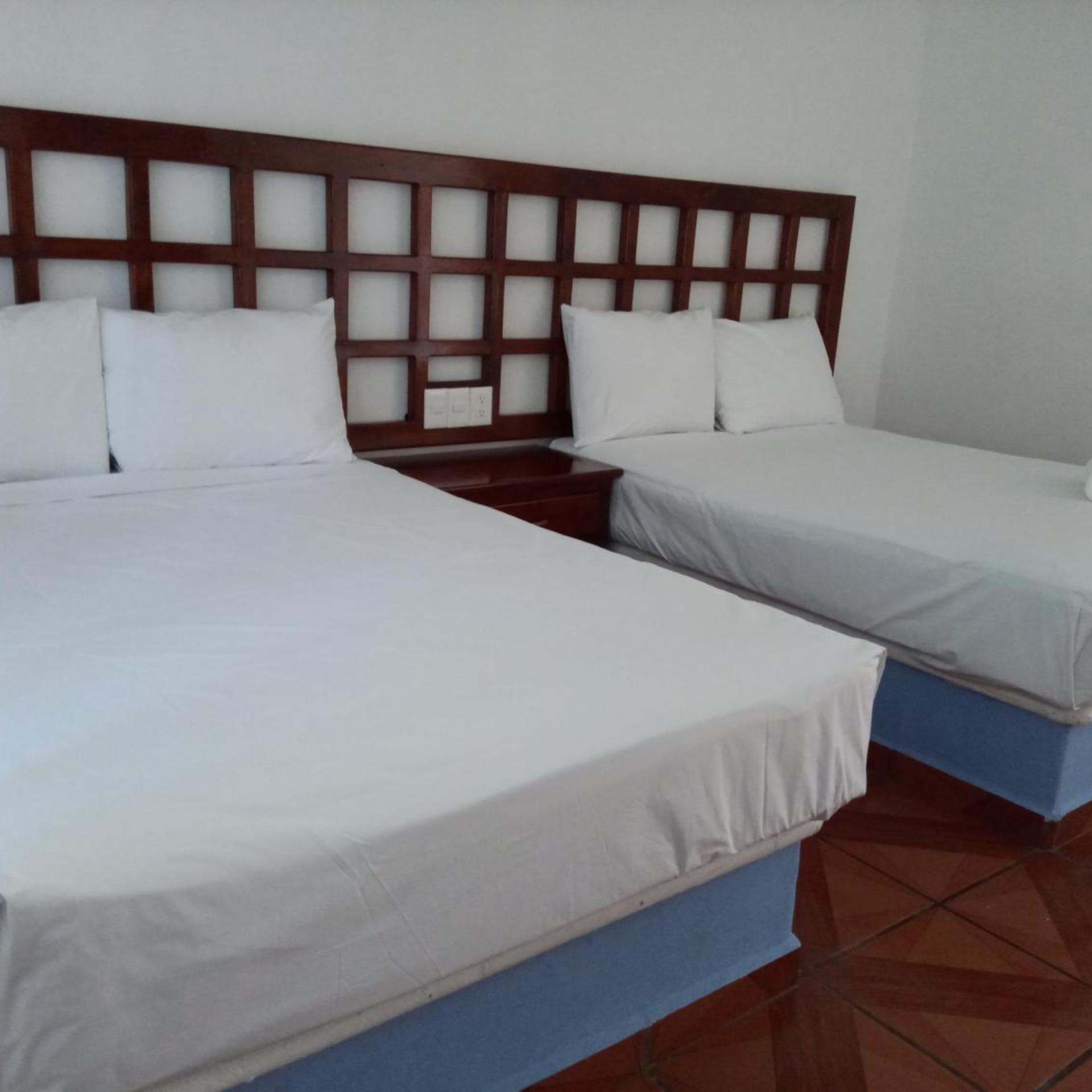 Hotel Posada de Abril 15/25