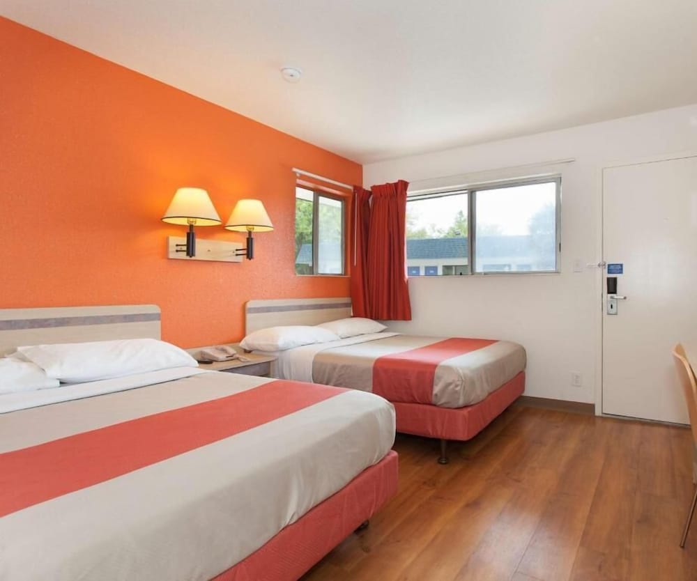 Motel 6 Davis - Sacramento Area 38/58