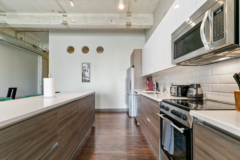 Luxury Downtown Dallas Stay by Amyfinehouse 8/50