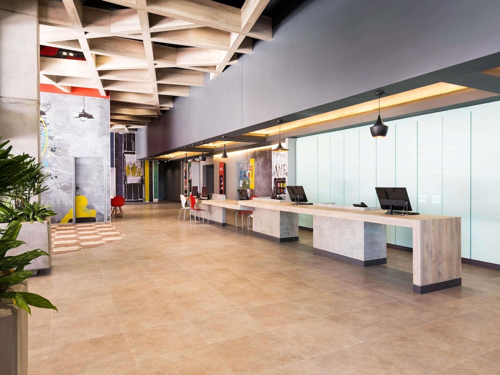 Ibis Torreon 8/49