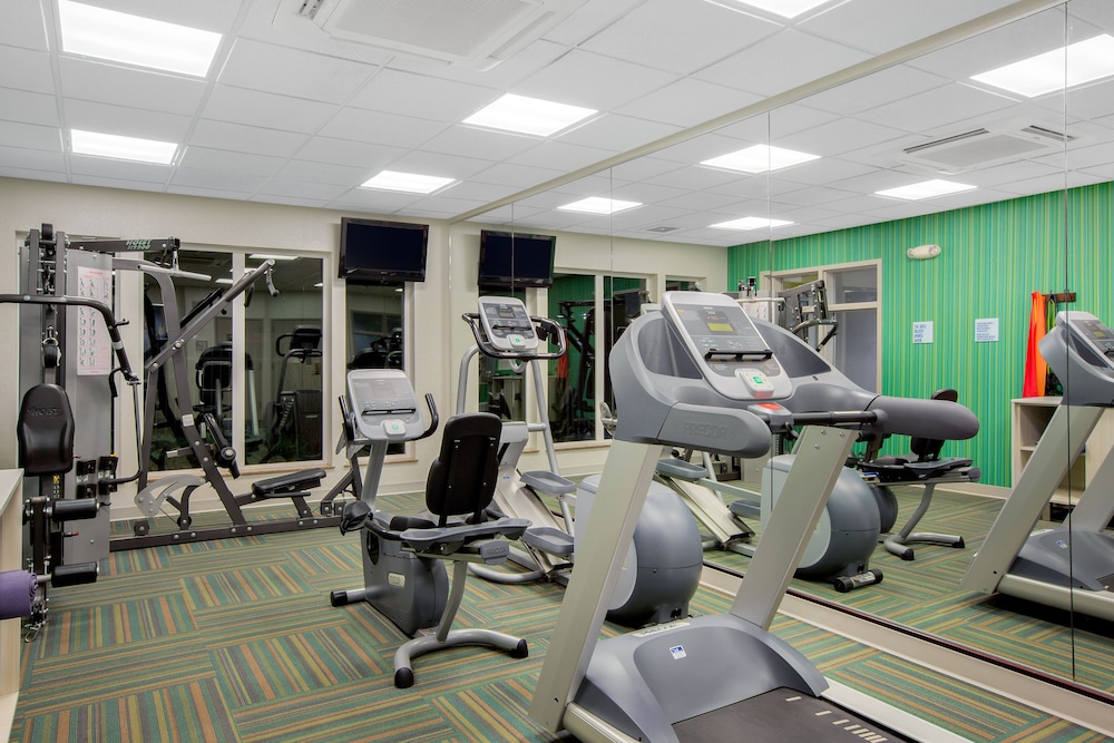 Holiday Inn Express Hotel And Suites Ontario 36/61