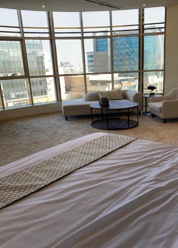فندق ذا اس(The S Hotel Prince Sultan St) 29/37