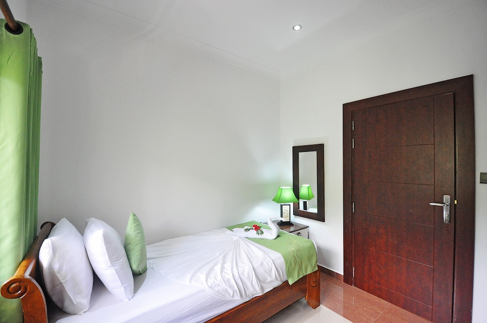 Yasad Luxury Beach Residence 13/50