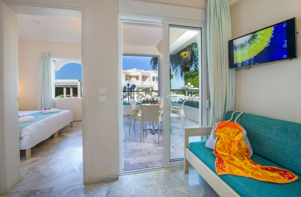 Kedrissos Hotel Apartments 13/44