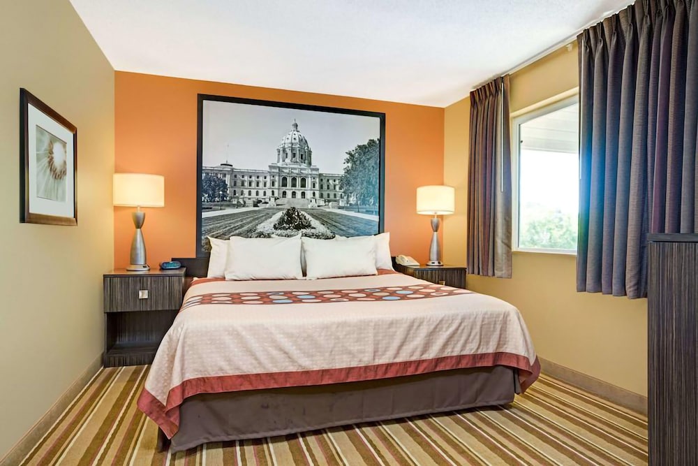 Blaine Town Inn & Suites 11/25