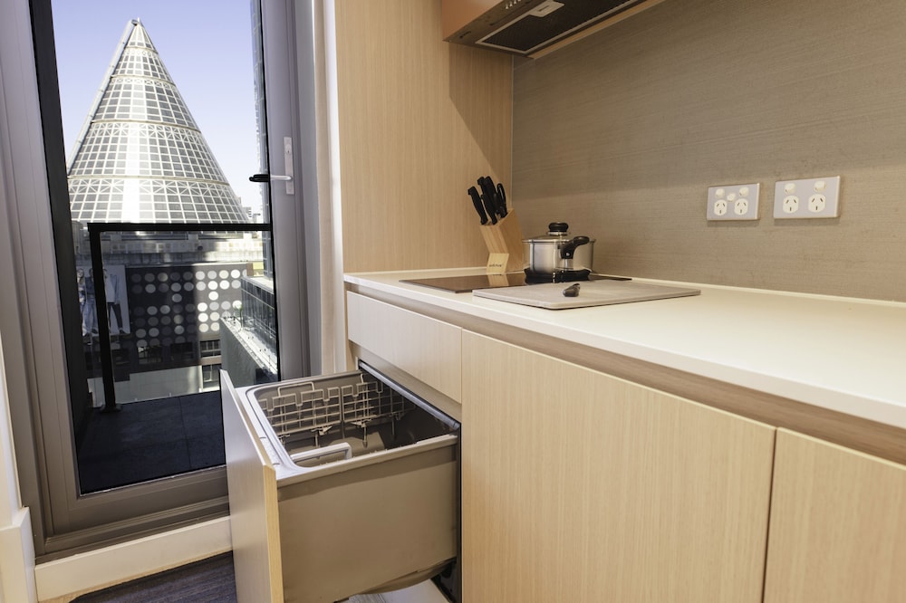 Brady Hotel Central Melbourne 6/42