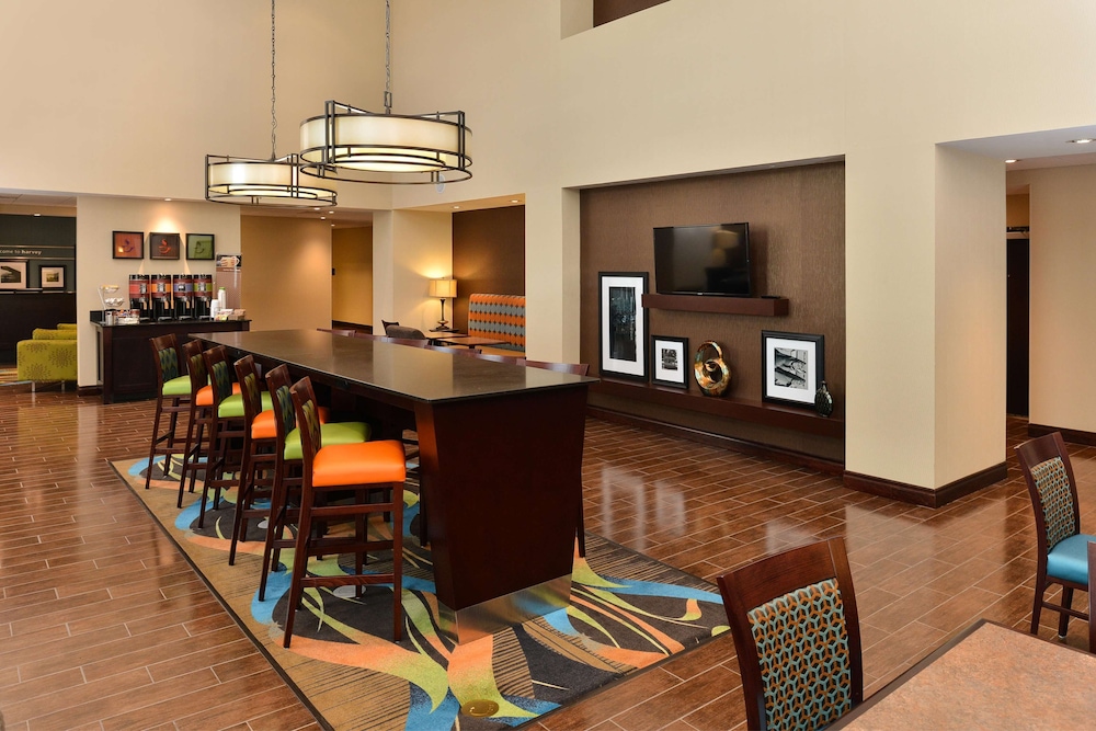 Hampton Inn Suites Harvey New Orleans West Bank 36/57