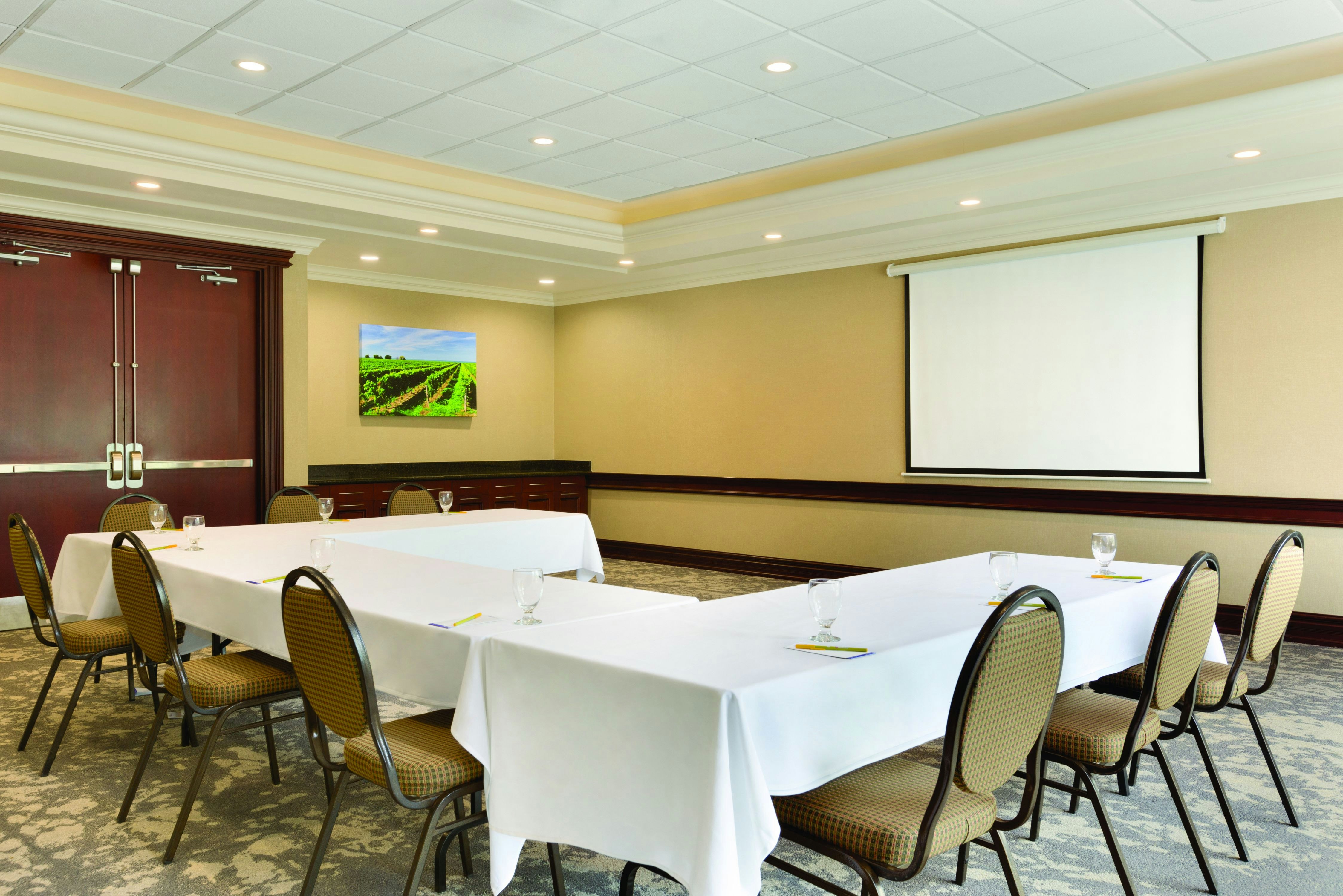 Hilton Garden Inn Niagara On The Lake 56/62