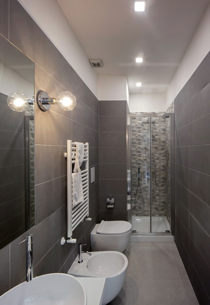 Relais Castel Nuovo 33/36