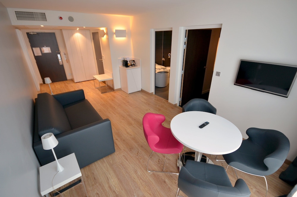 Holiday Inn Dijon 38/75