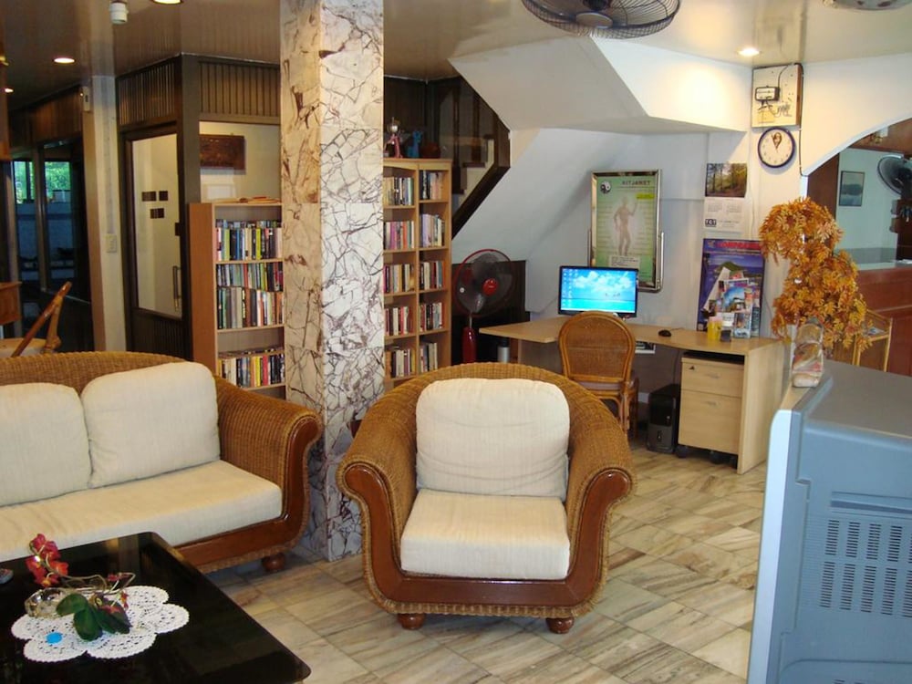 A&B Hotel 39/48
