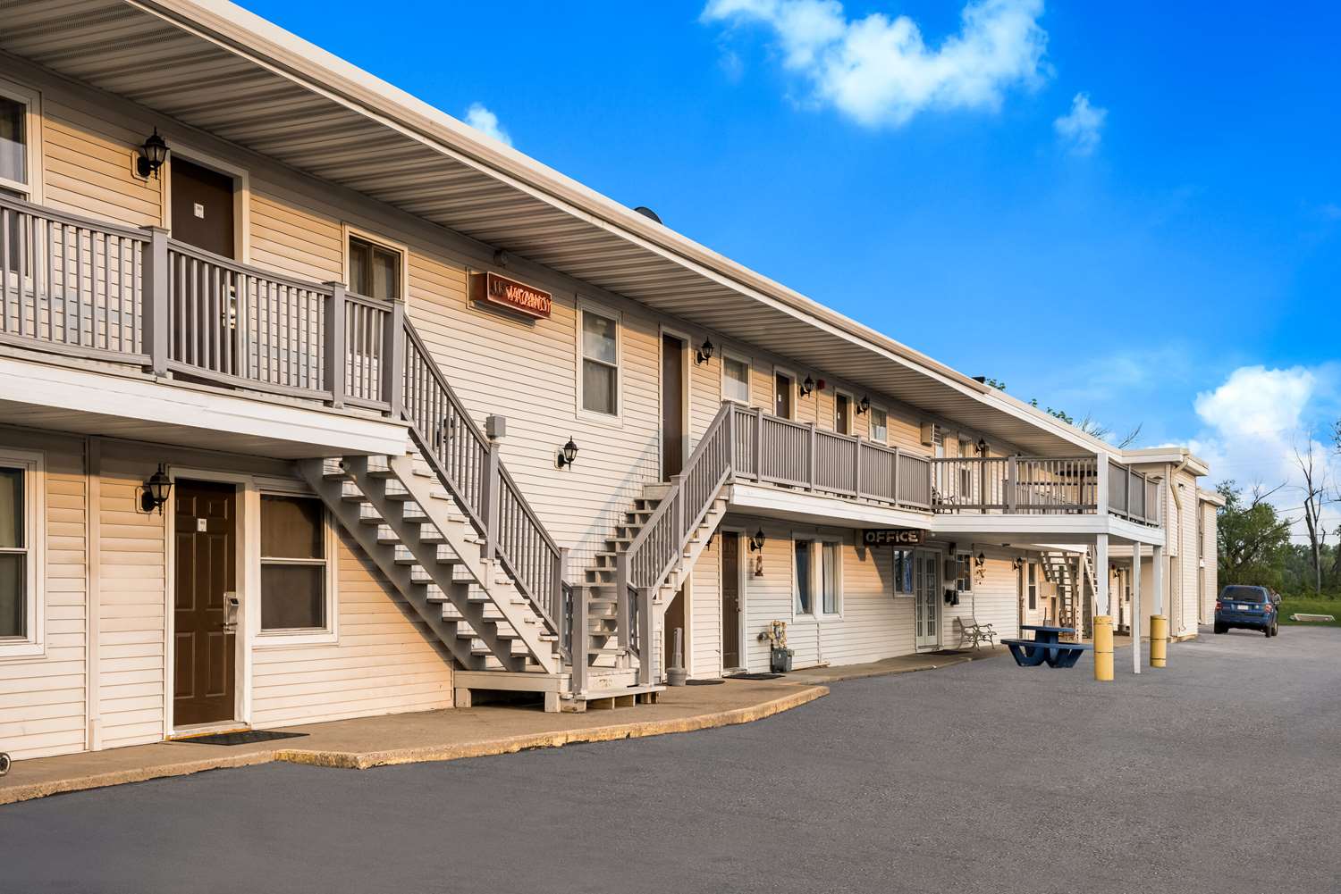 Rodeway Inn La Crosse 23/23