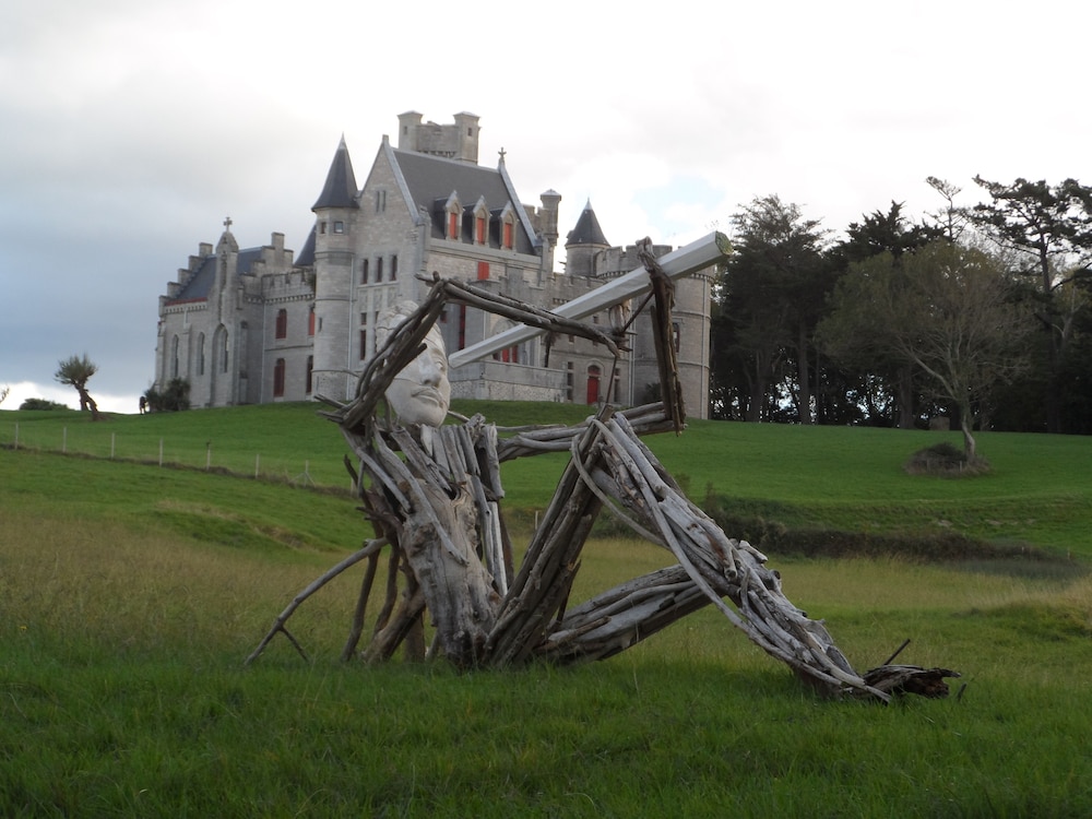 CAMPANILE HENDAYE 37/41