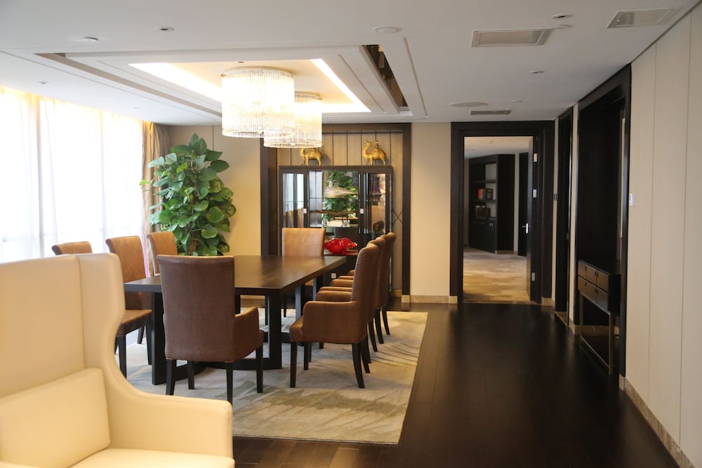 Intercontinental Beijing Beichen 60/81