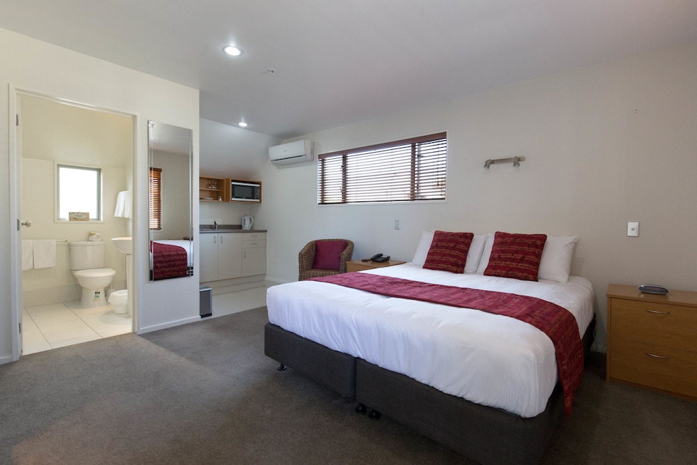 Riccarton Motor Lodge 16/48