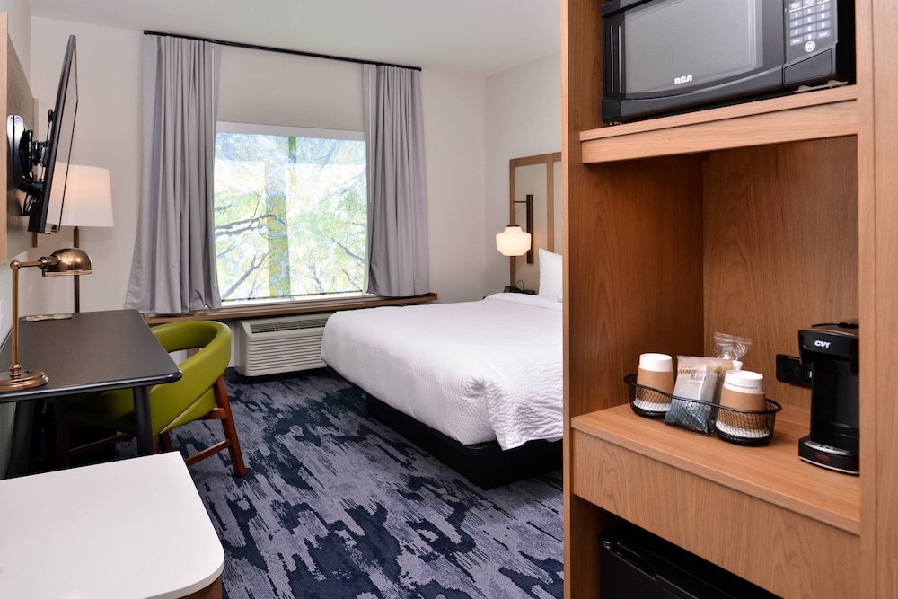 Fairfield Inn Suites Minneapolis Shakopee 10/50