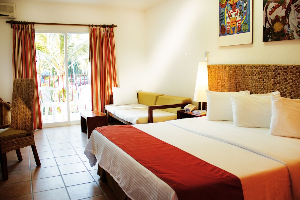 Grand Decameron Complex Bucerias A Trademark All Inclusive 38/76