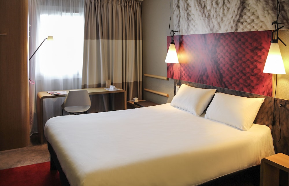 SWEET, DOUBLE BED