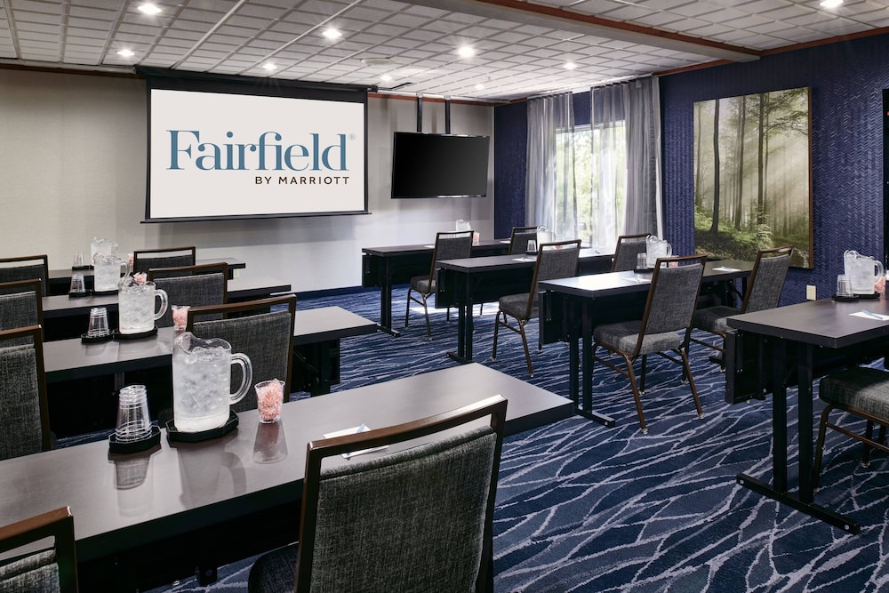 Fairfield Inn Detroit Livonia 15/21