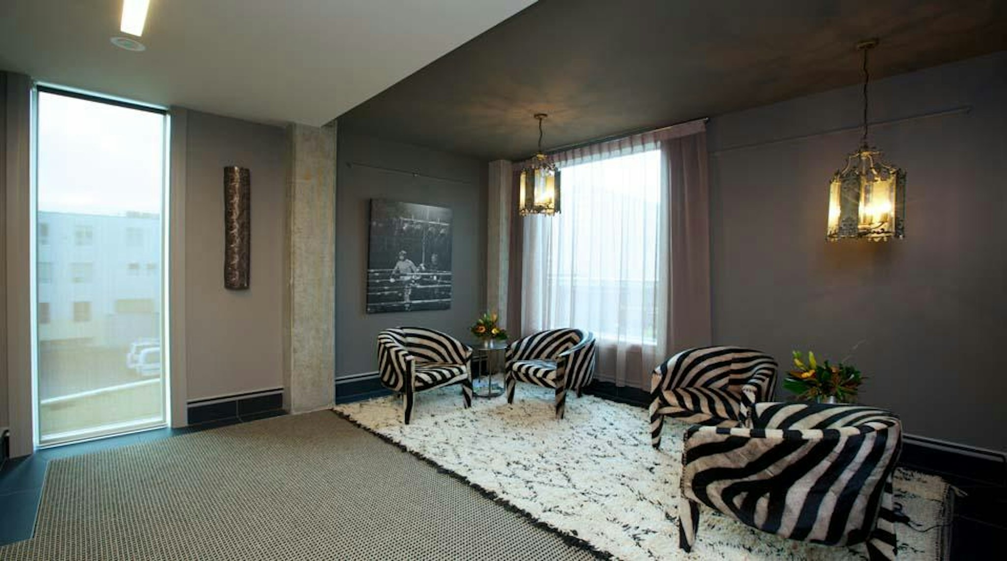 King and Queen Hotel Suites 14/18
