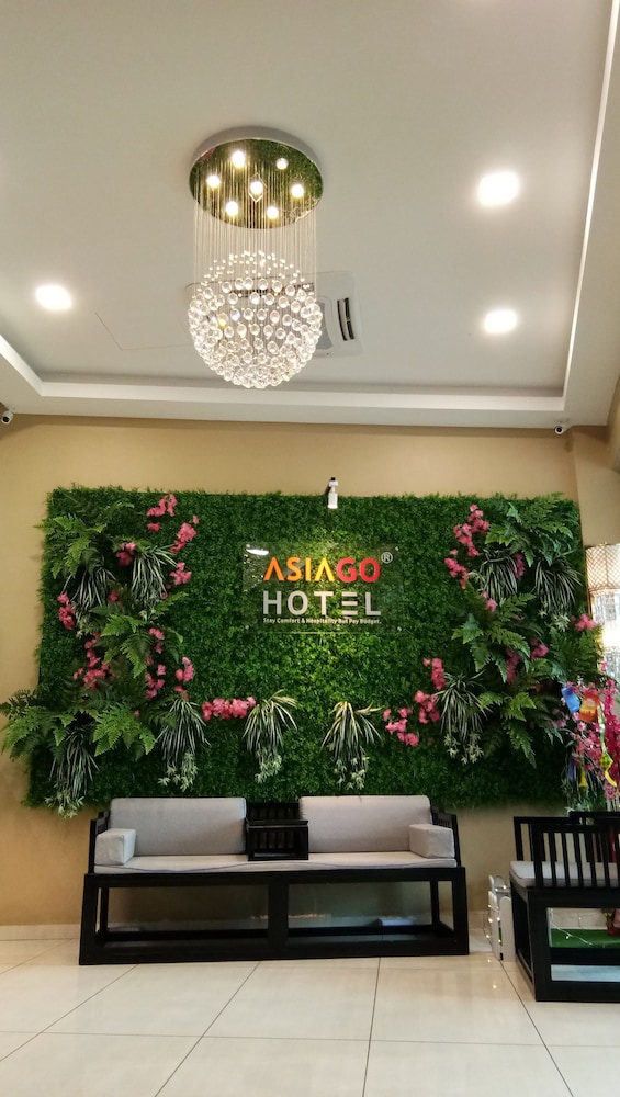 Asiago Hotel 8/50