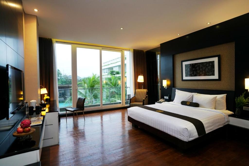 Premium, Deluxe, Balcony