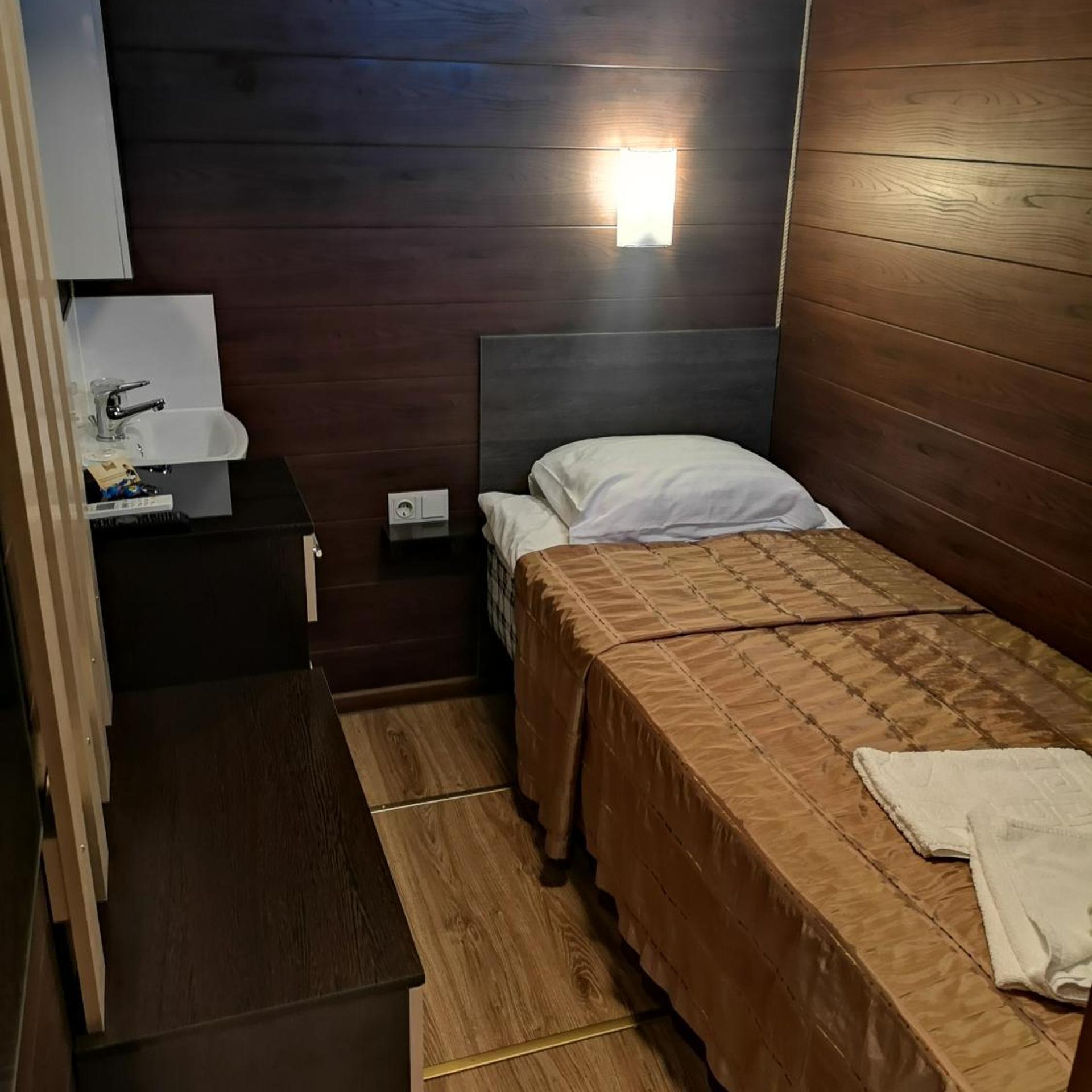 Semi Basement, Capsule, Single, No Window, with Pool, Ground Floor