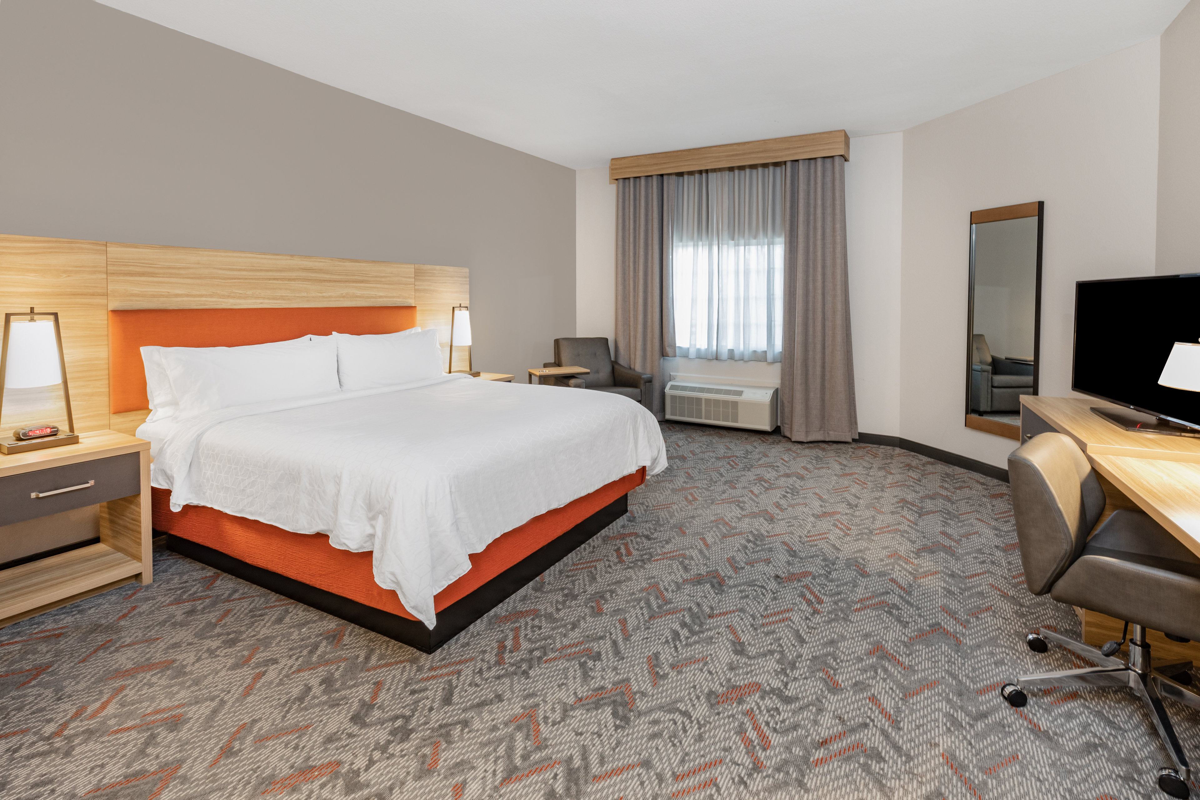 Candlewood Suites Mount Pleasant 24/67