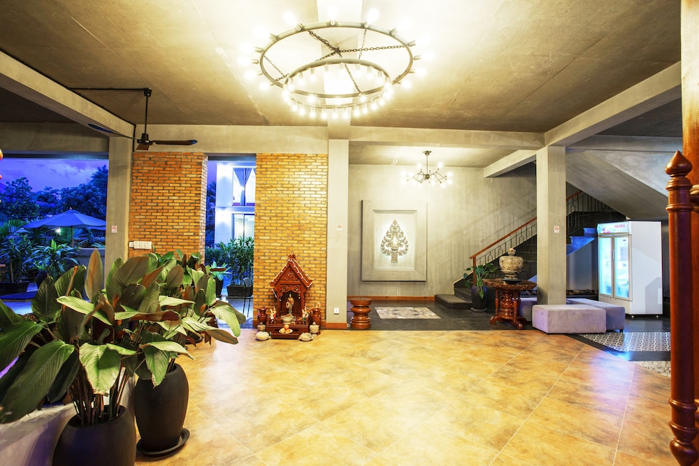Central Blanche Residence 39/50