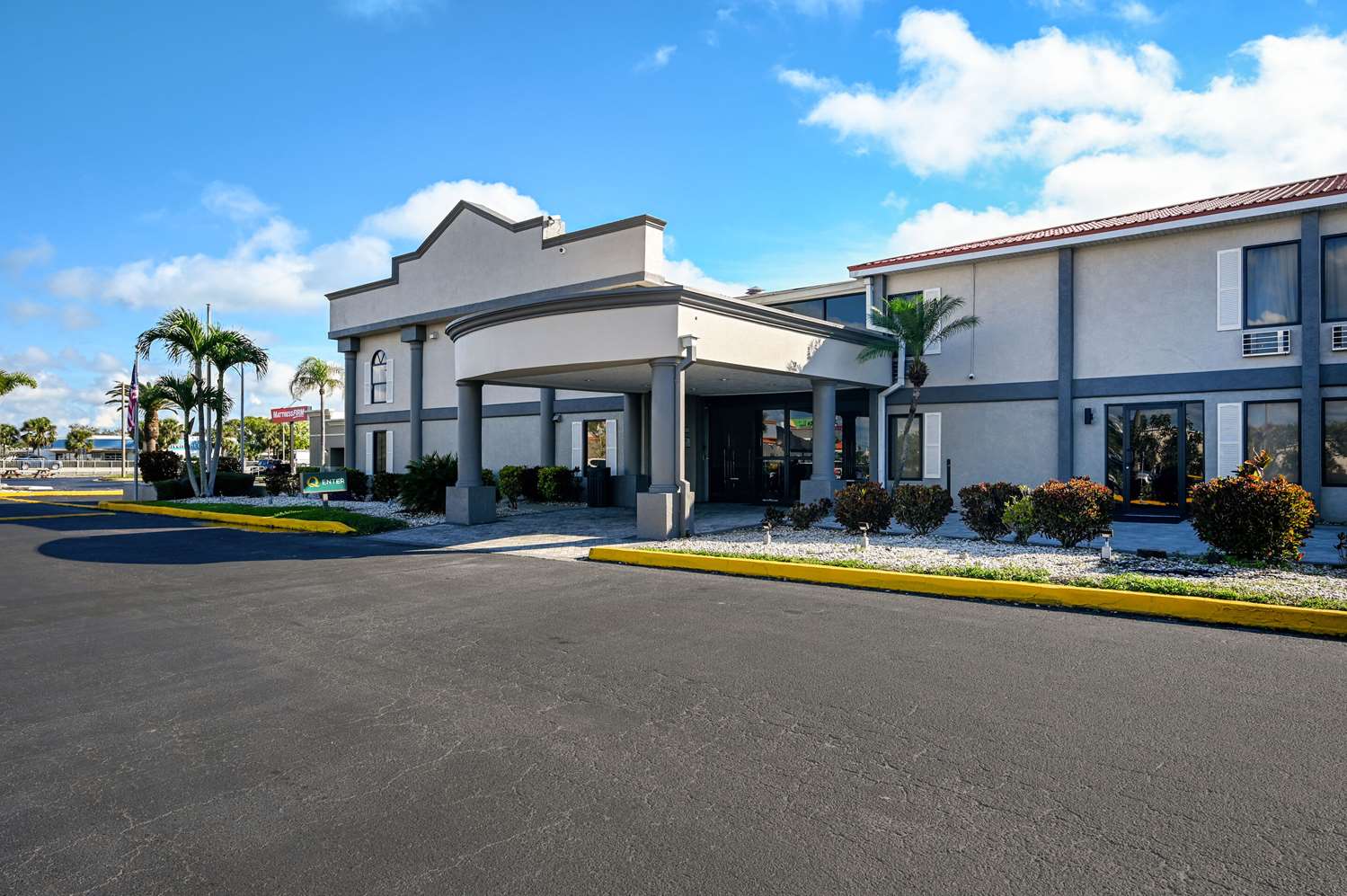 Quality Inn Fort Myers Cape Coral 8/10