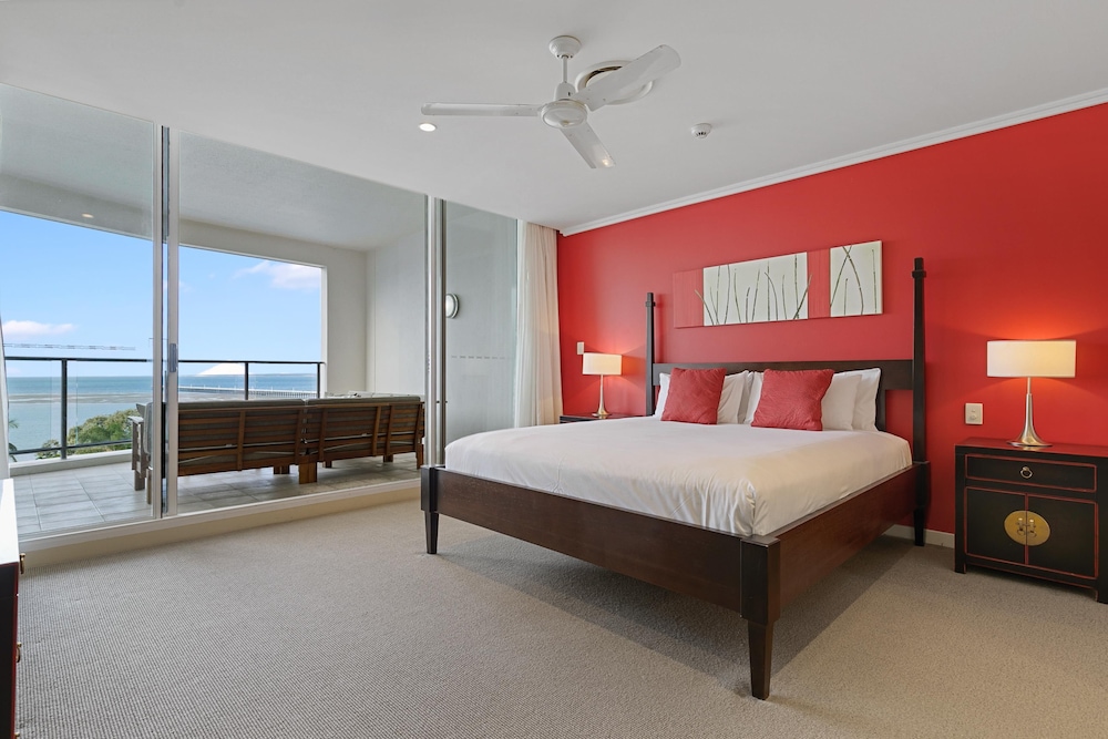 بنتهاوس بسرير كينج وسرير كوين وسريرين منفصلين بـ3 غرف نوم، Oaks Hervey Bay Resort and Spa 2/9