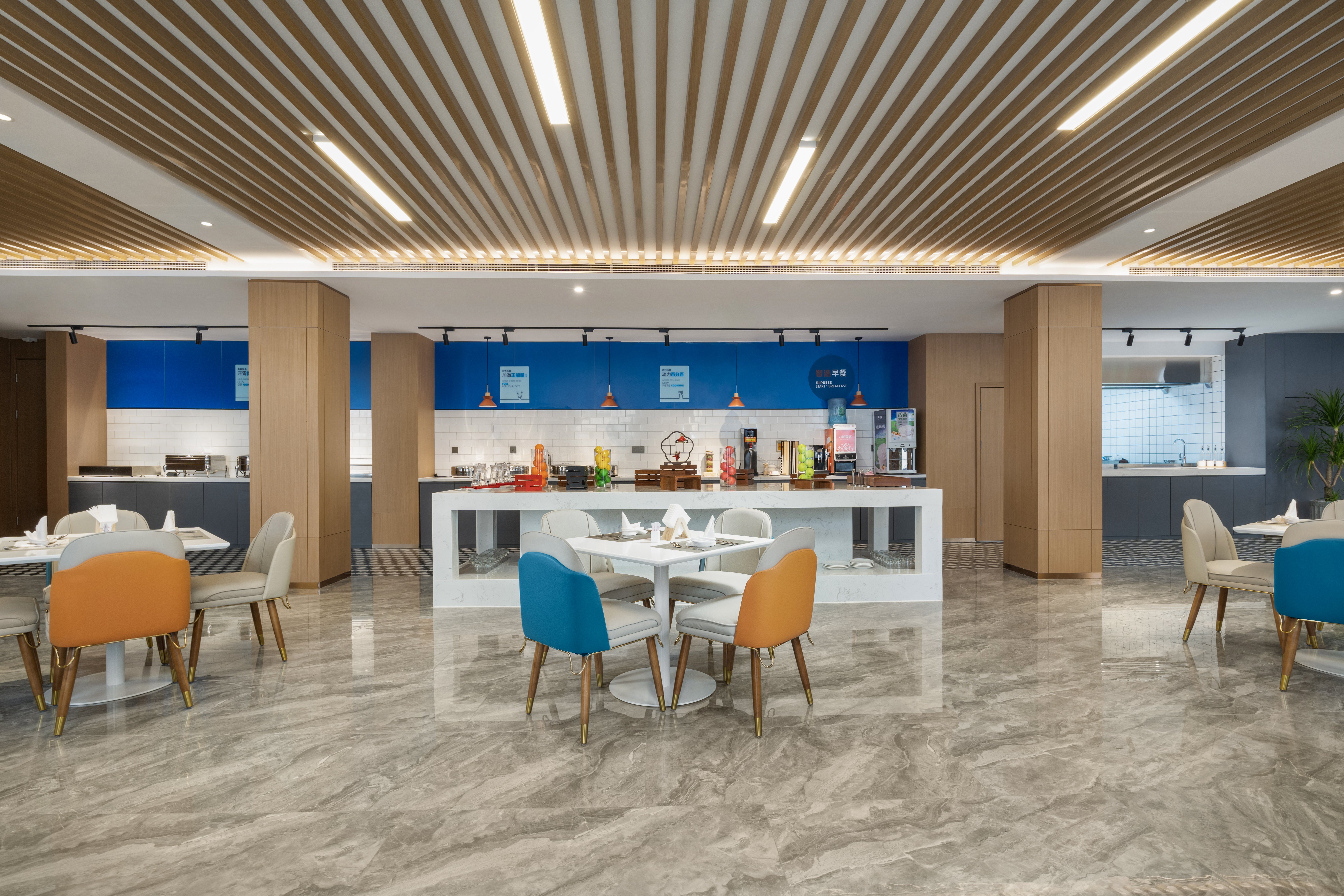 Holiday Inn Express ZHENGZHOU GUANCHENG 10/17