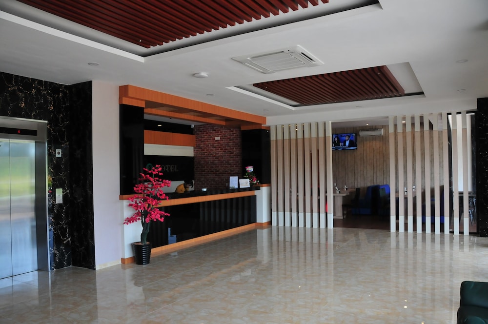 Venia Hotel 11/45