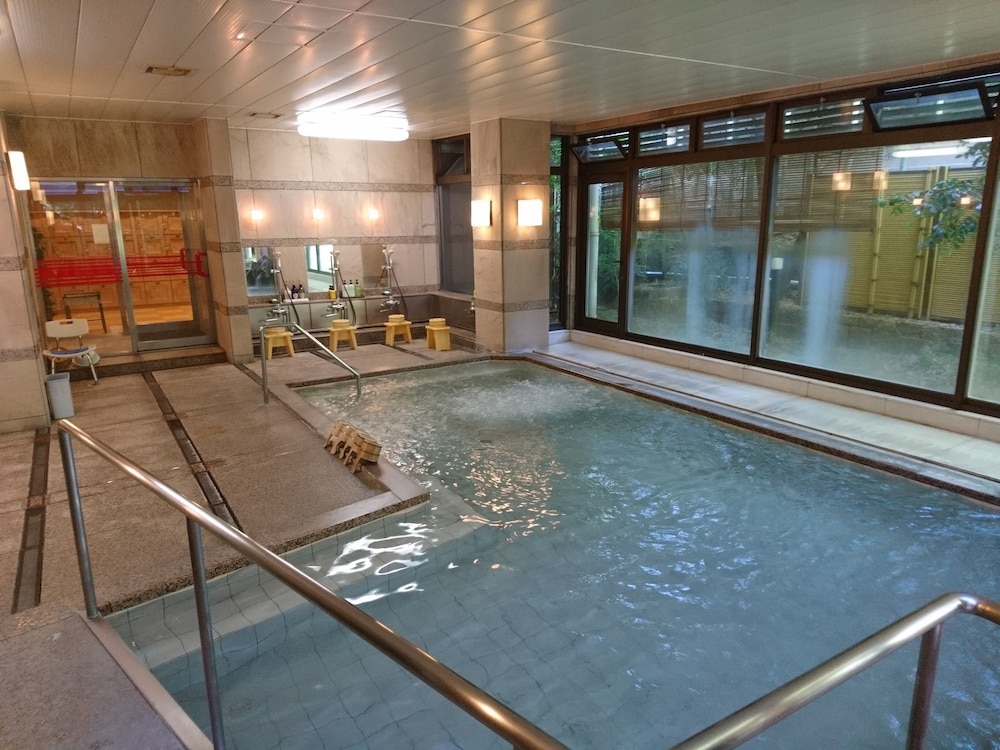 Kasuga Hotel 25/47