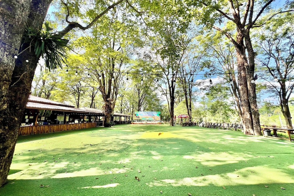 Fahluang Resort 40/50