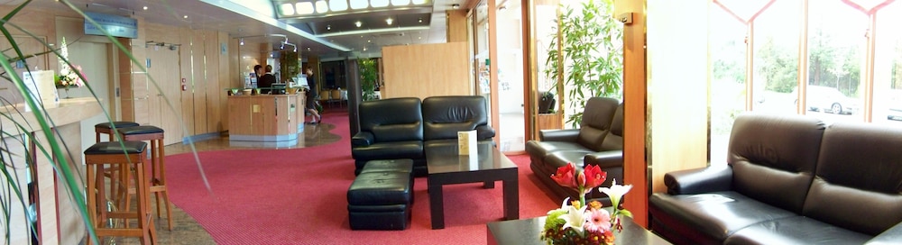 Brit Hotel Nantes La Beaujoire - L Amandine 37/62