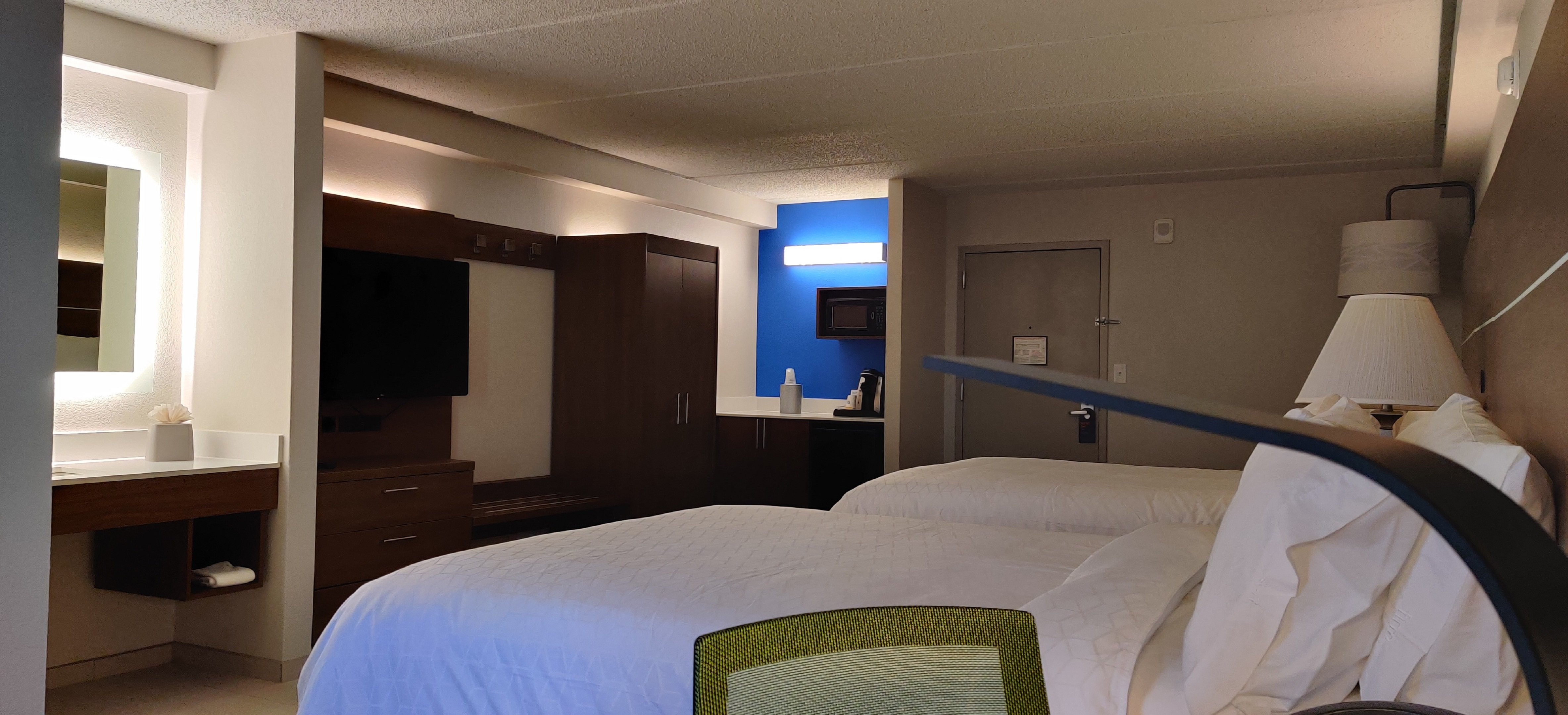 Holiday Inn Express Hotel And Suites Dallas Ft Worth Airport South 12/30