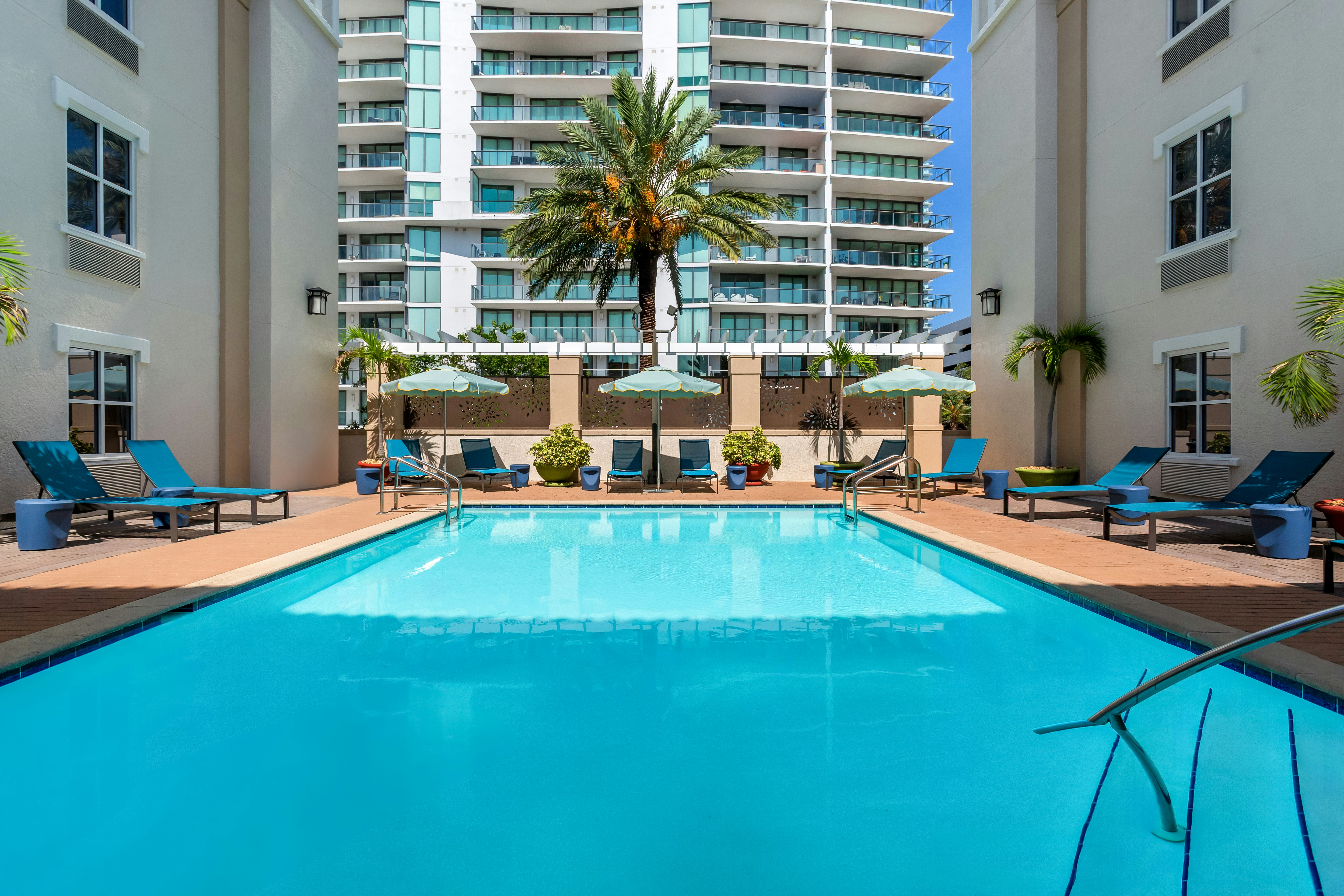Hampton Inn Suites St Petersburg Downtown 51/51