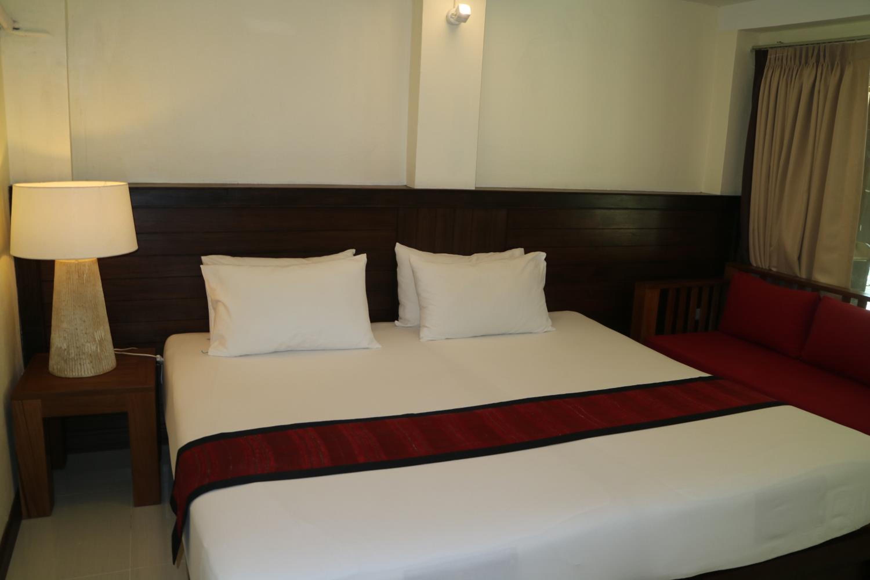 Downstairs, Villa, Double Bed, Garden View