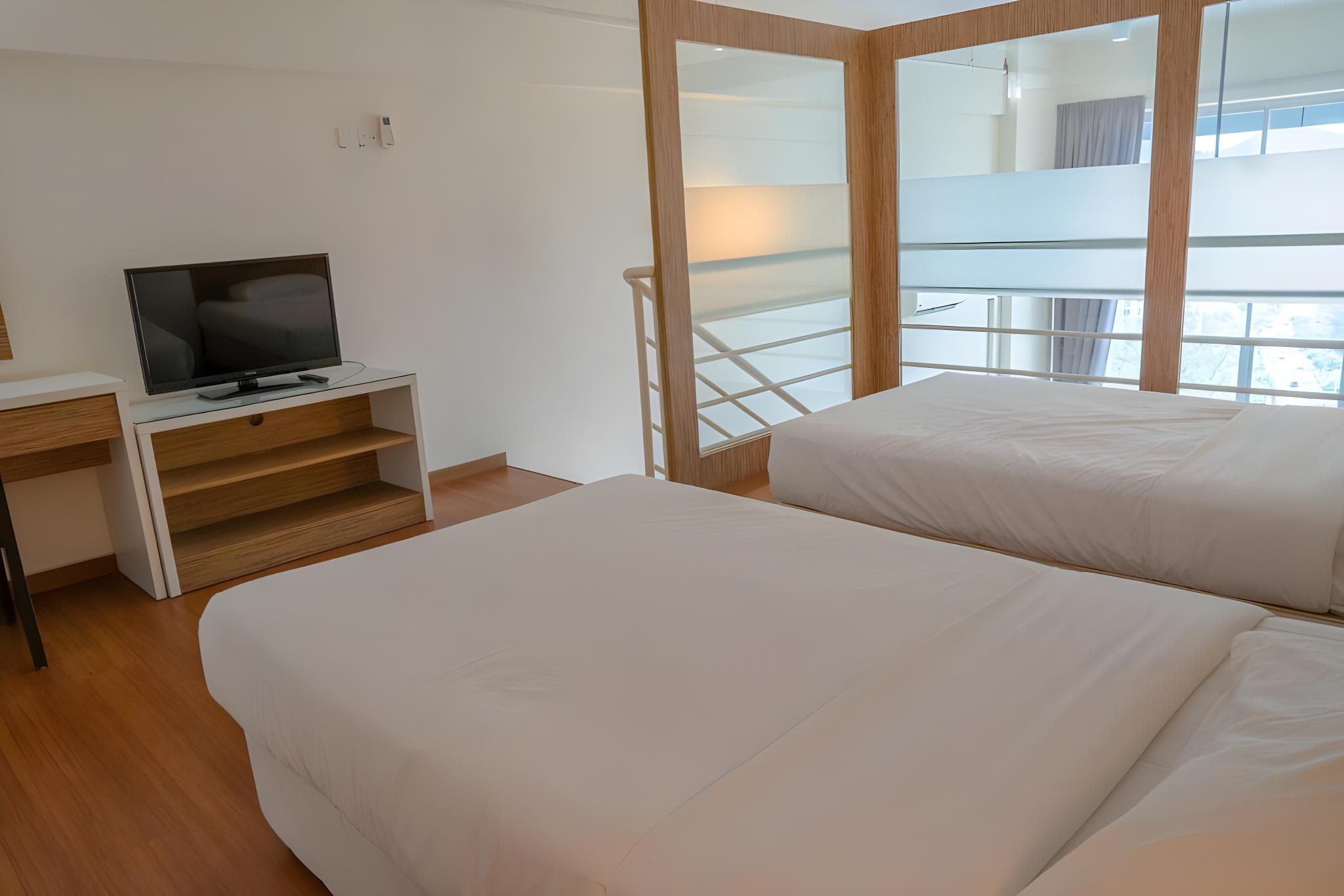 Duplex, Studio