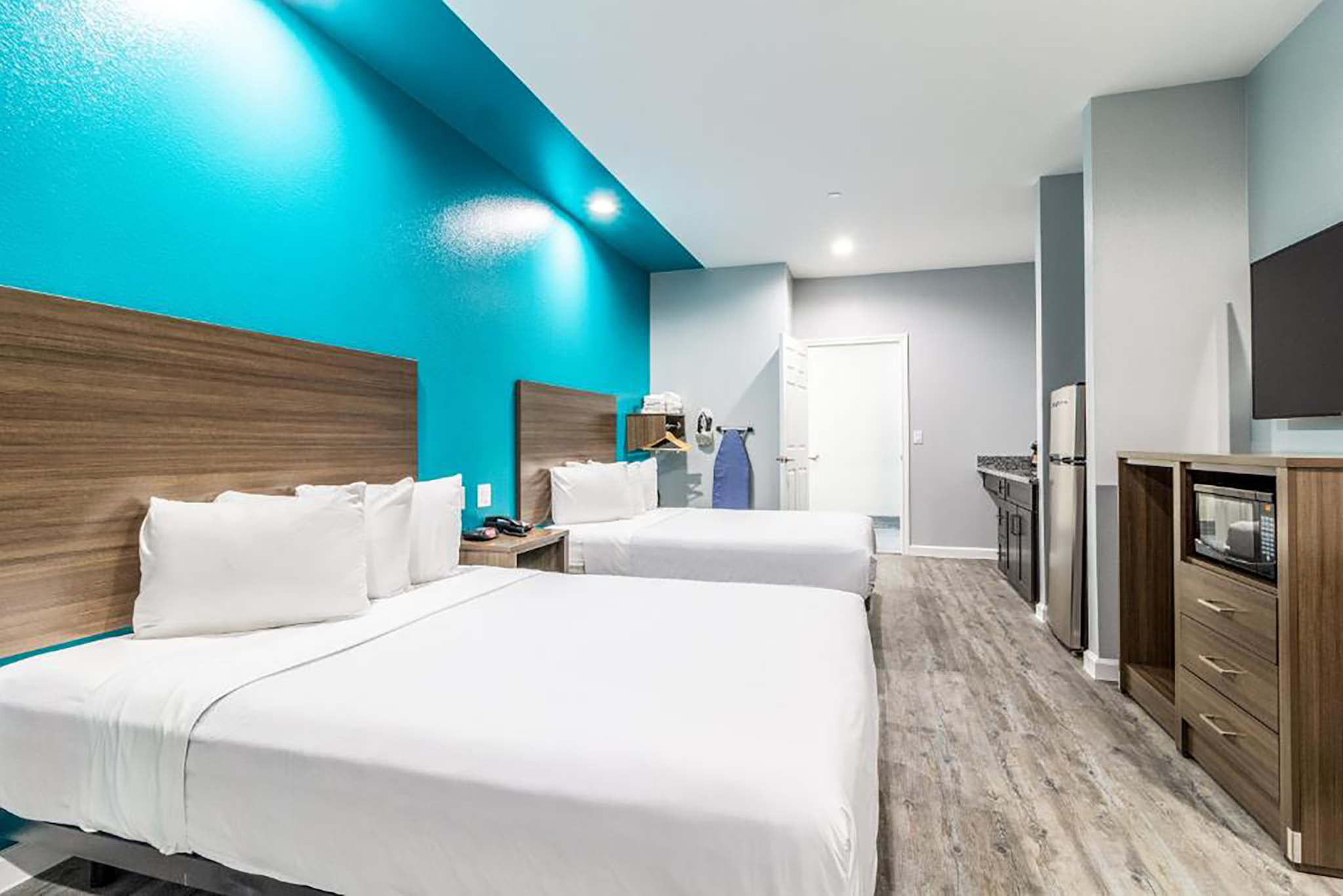 Americas Best Value Inn and Suites Kingwood IAH Airport 5/31