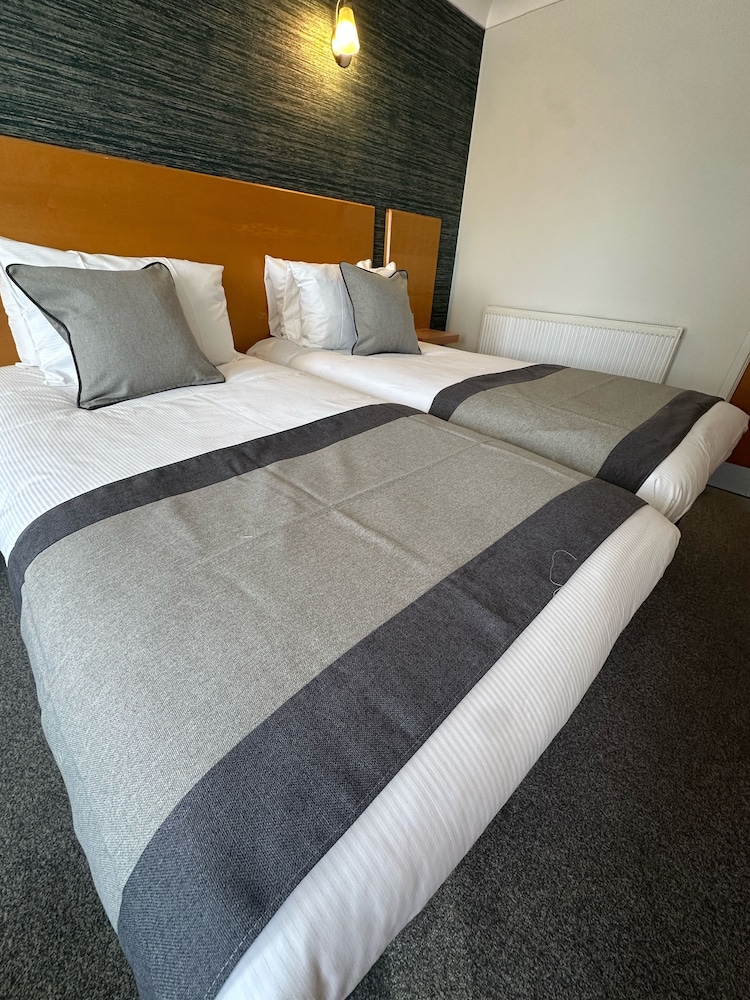 Stradey Park Hotel 13/50