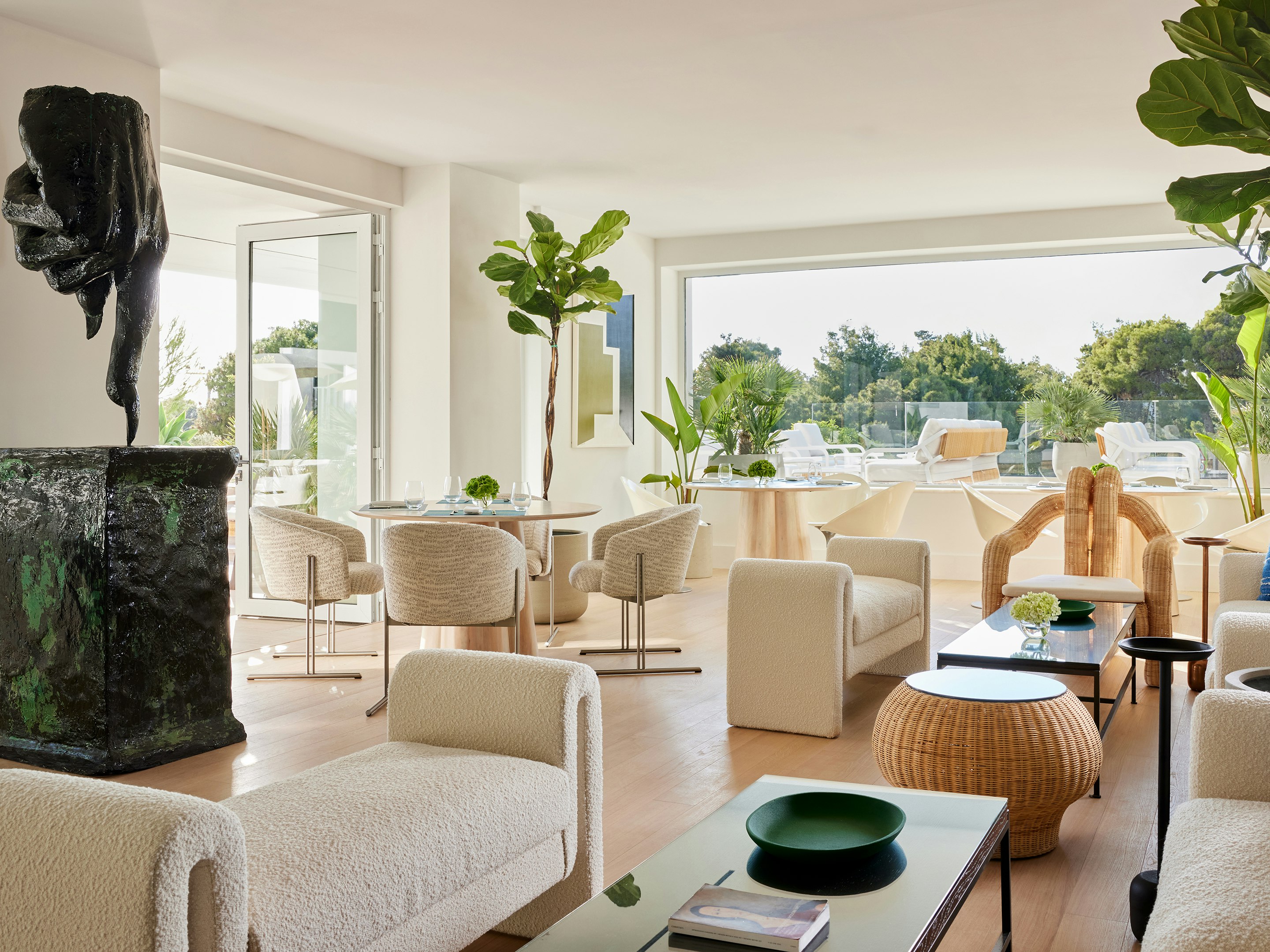 The Roc Club, A Hotel to Live 47/65